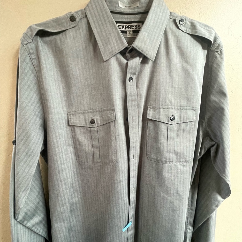 EXPRESS Men’s Button Up Pinstripe Fitted 17-17 1/2 XL long sleeve dress shirt